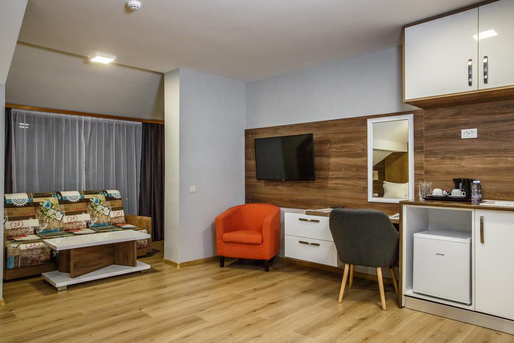 HOTEL CASA KARINA