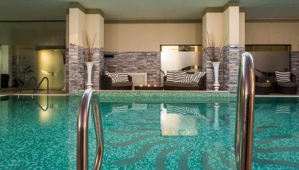 PREMIER LUXURY MOUNTAIN RESORT