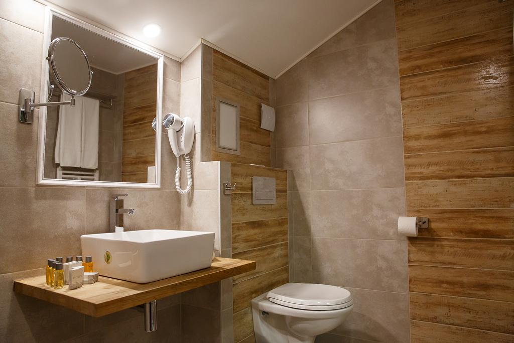 HOTEL CASA KARINA