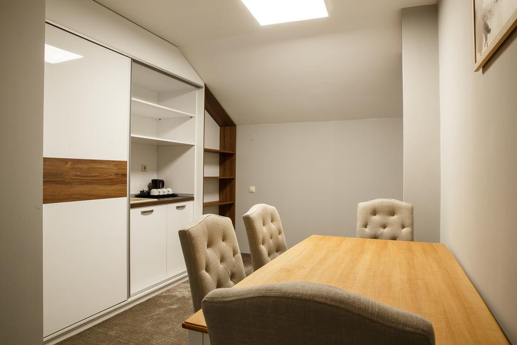 HOTEL CASA KARINA