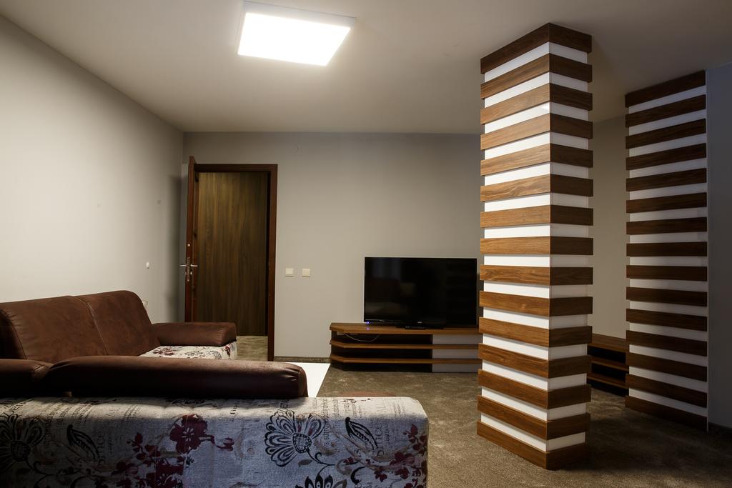 HOTEL CASA KARINA