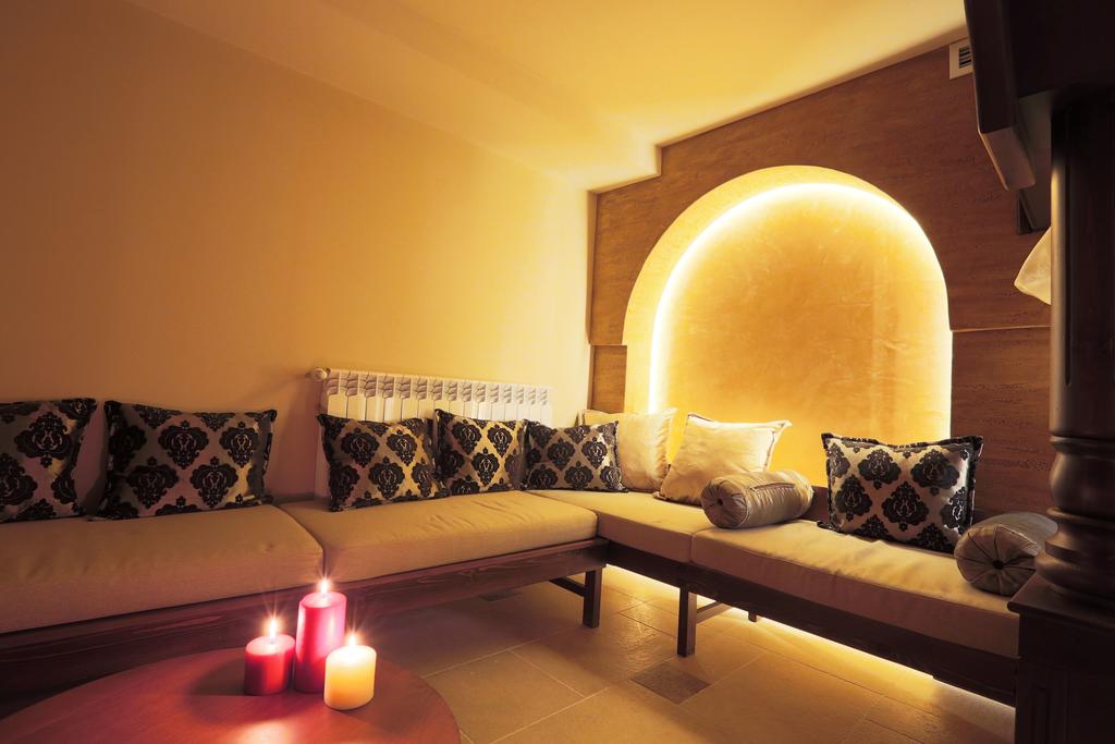 ROYAL PARK & SPA HOTEL