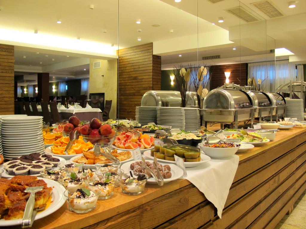 HOTEL RADINA’S WAY