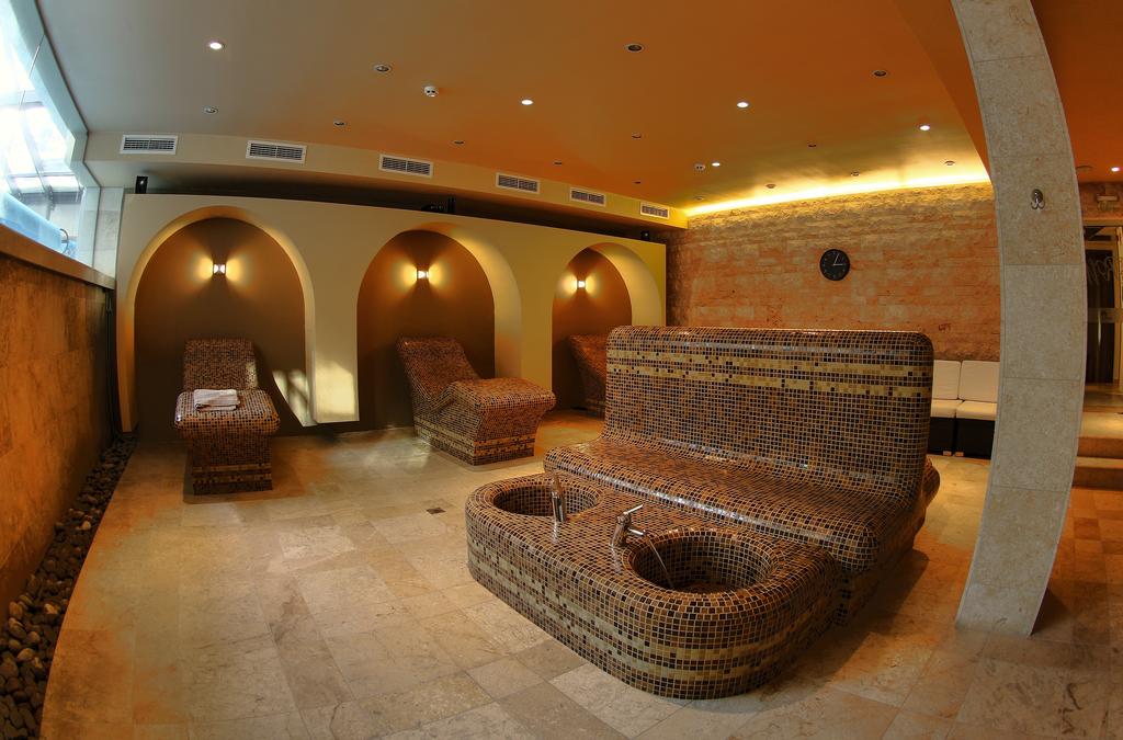 HOTEL RADINA’S WAY