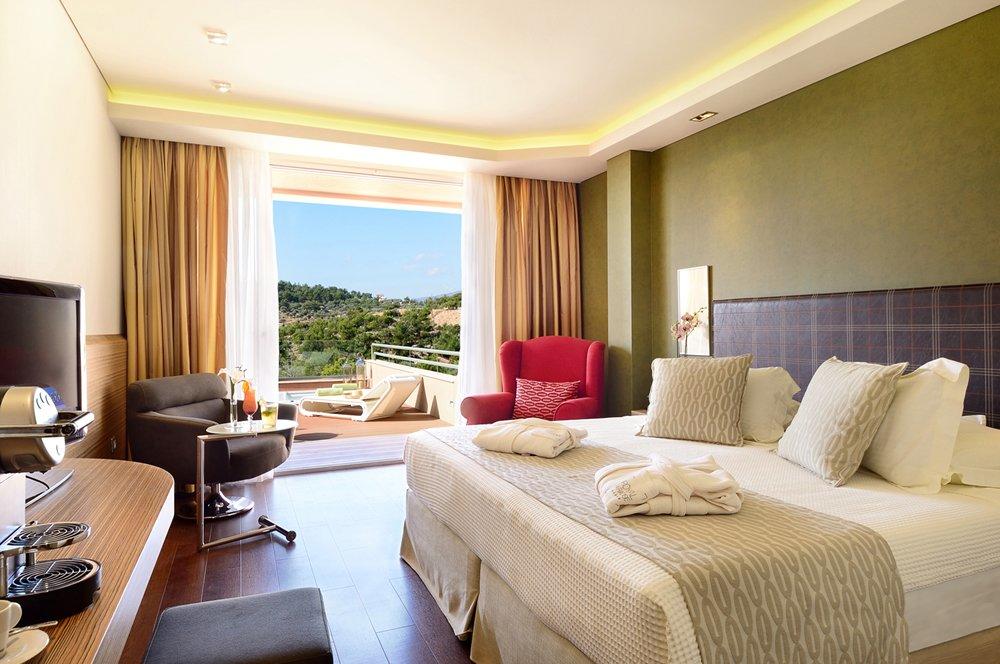 ROYAL PARADISE BEACH RESORT 5*