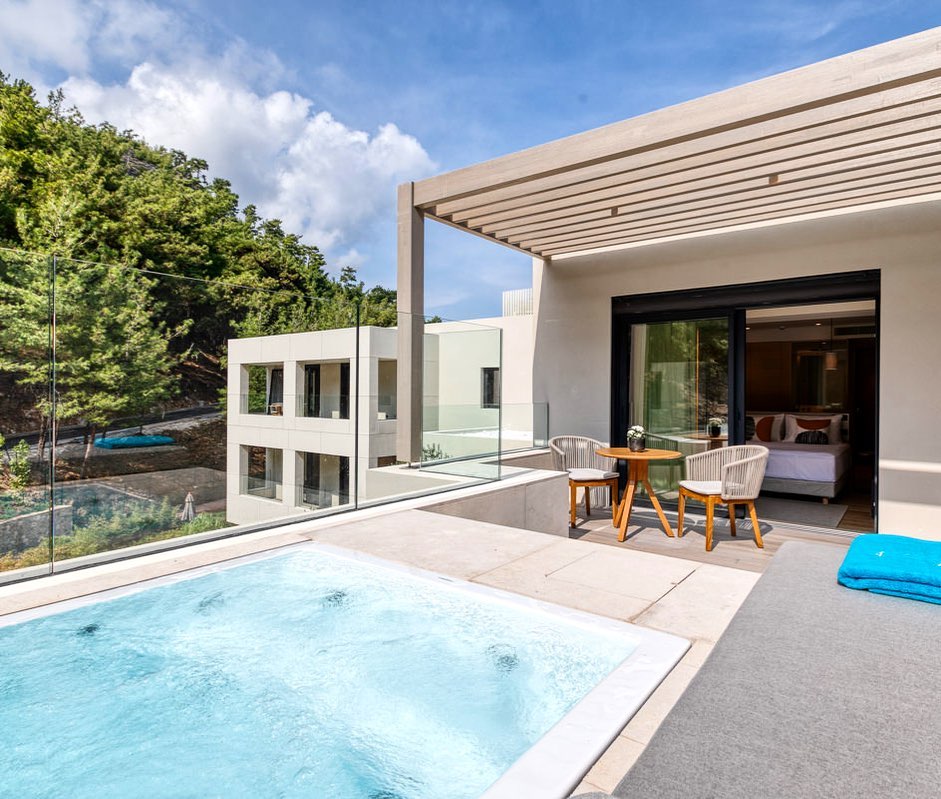 VATHI COVE LUXURY RESORT & SPA