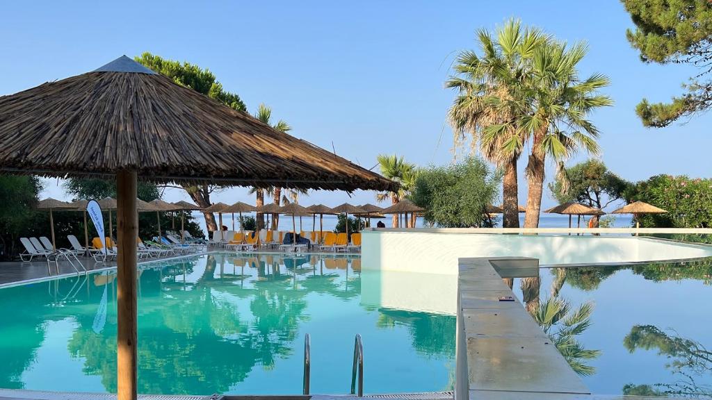 Ninos Grand Hotel & Resort