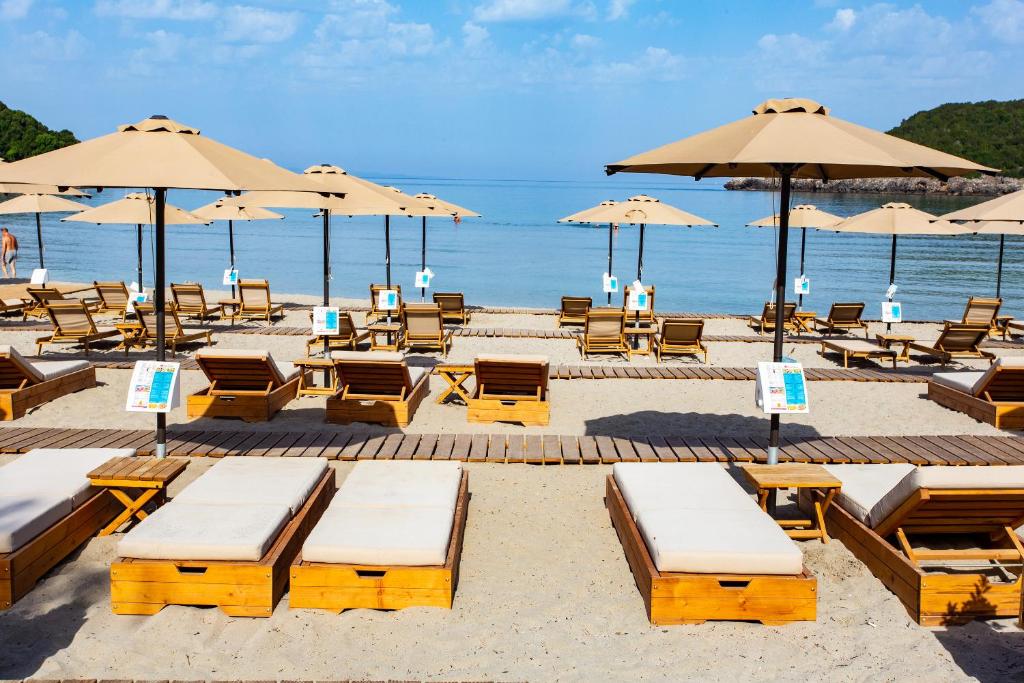 Zeus Paradise Hotel