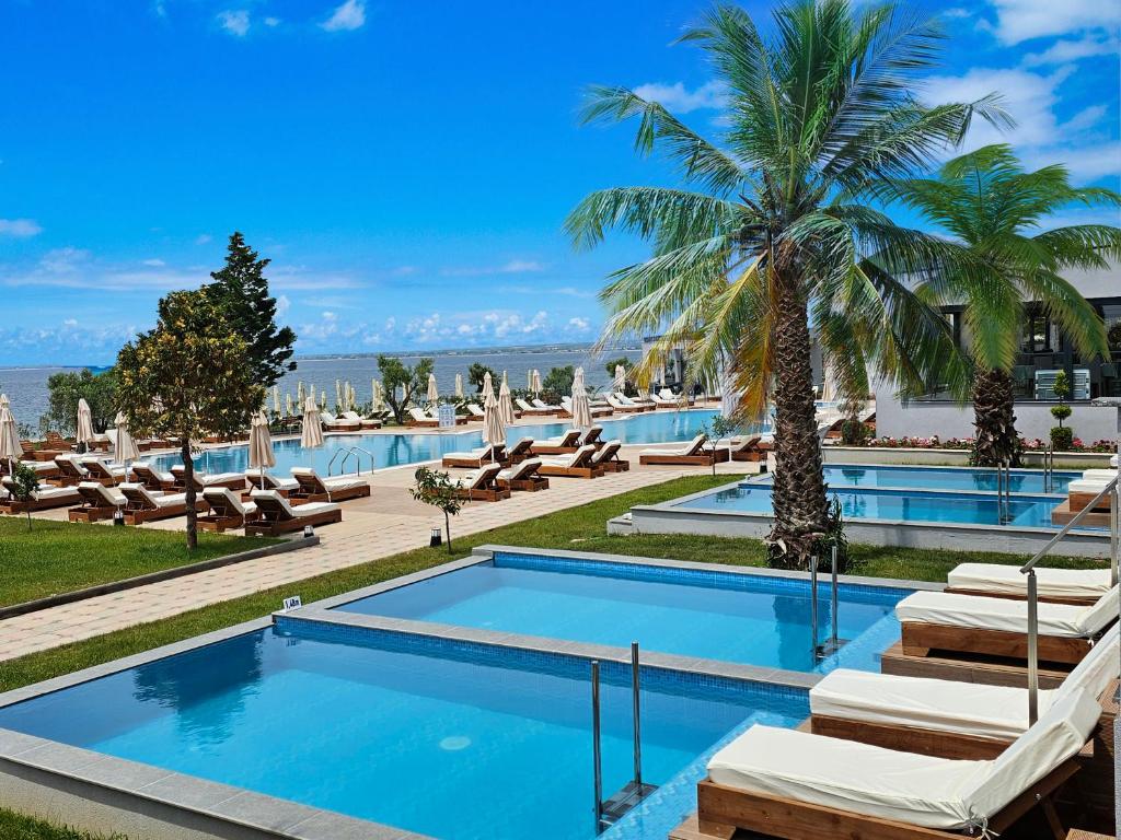 SEA COAST RESORT